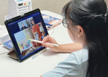 LỚP HỌC TIẾNG ANH CHO BÉ 5 TUỔI NGAY TẠI NHÀ